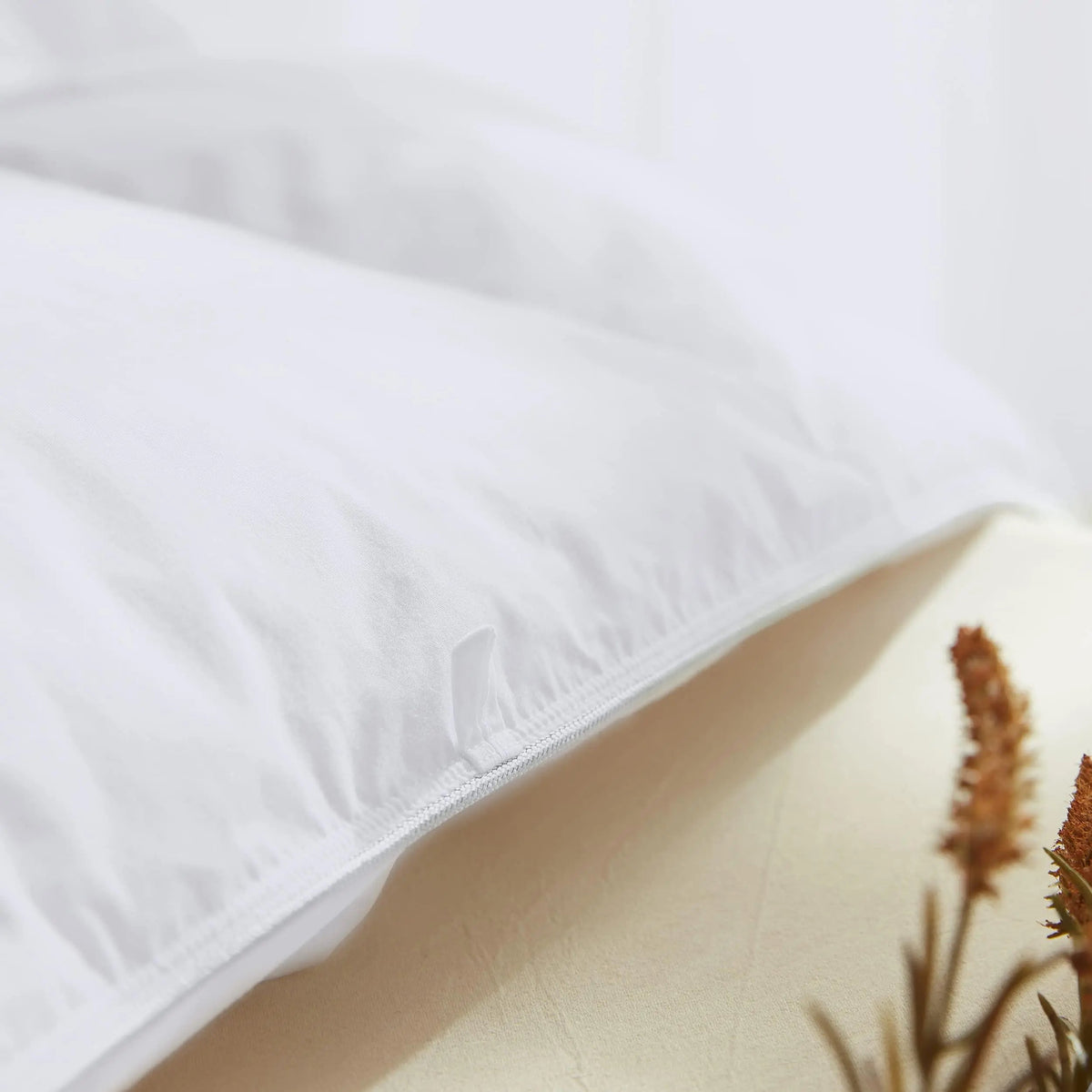 Goose Down Comforter All Season Warmth Ultra Soft Bedroom