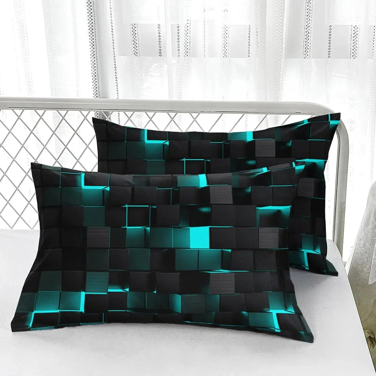Modern Geometric Comforter Bedding Set with Quilt and 2 Pillowcases