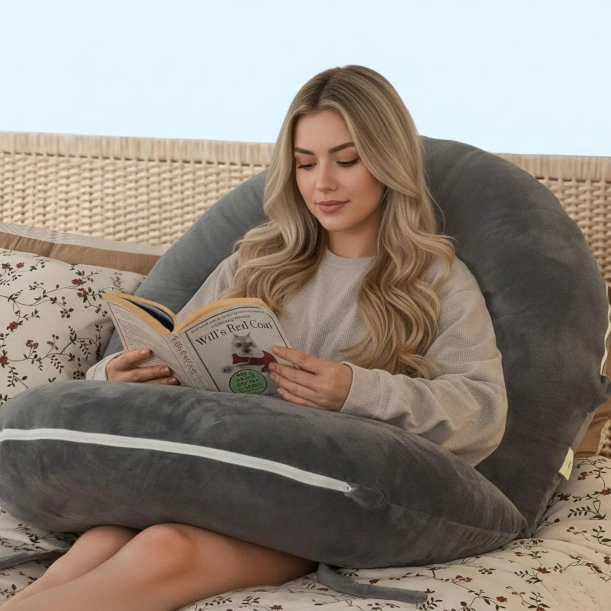 Adjustable U Shaped Reading Pillow with Folding Modular Design