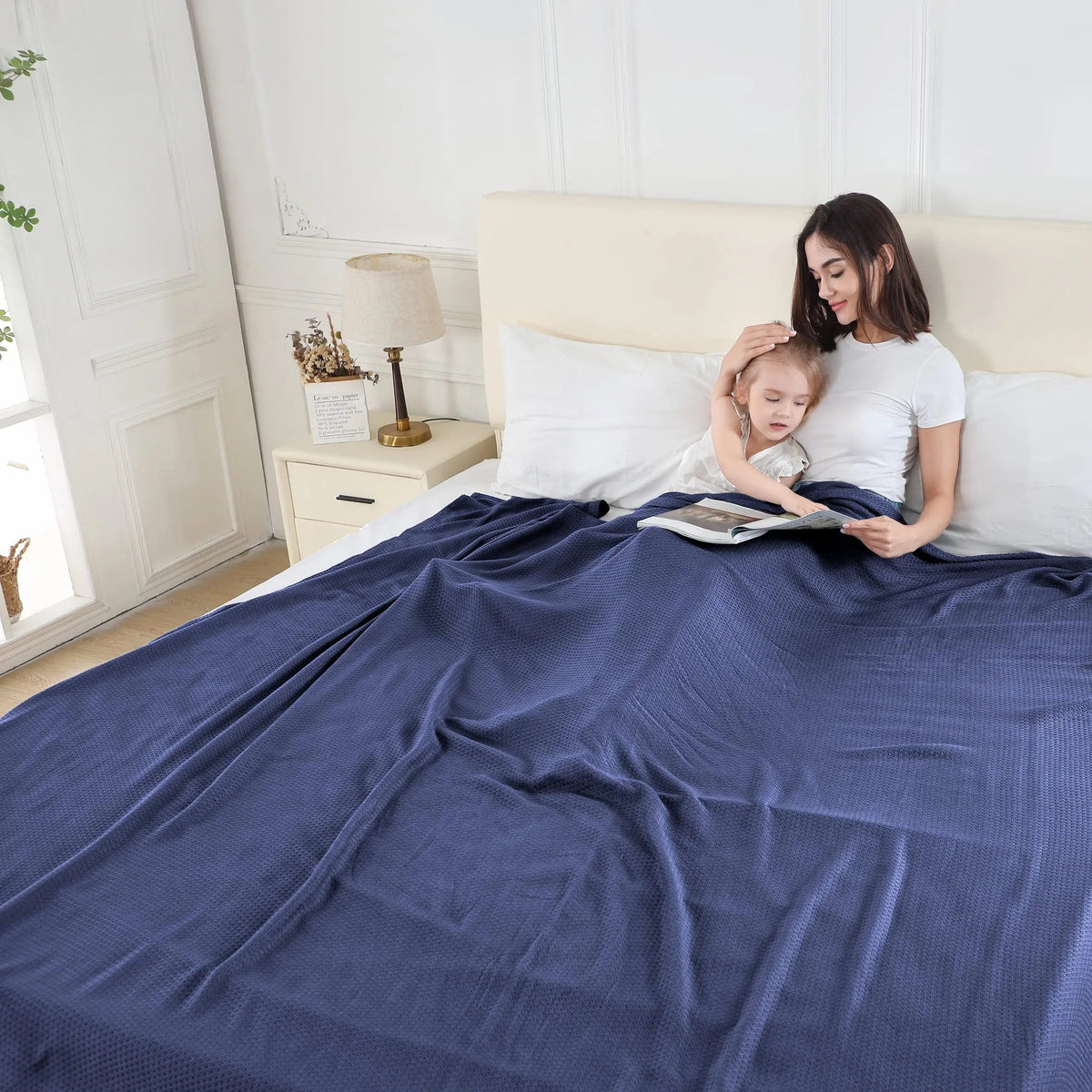 Bamboo Cooling Blanket Breathable Lightweight Bedroom Throw