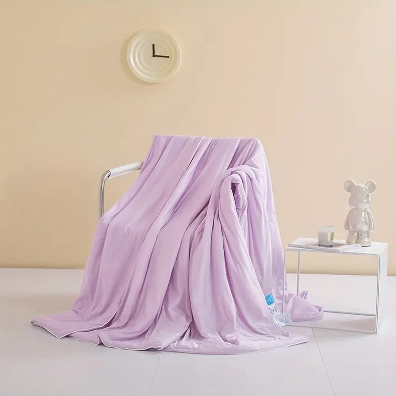Ice Cooling Comforter Lightweight Breathable Bedroom Bedding