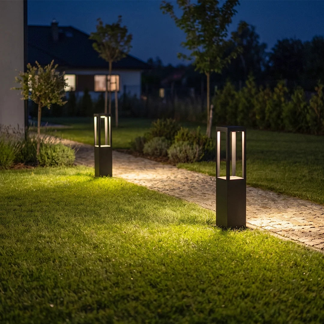 Modern Black LED Bollard Garden Light for Outdoor Landscape Pathway